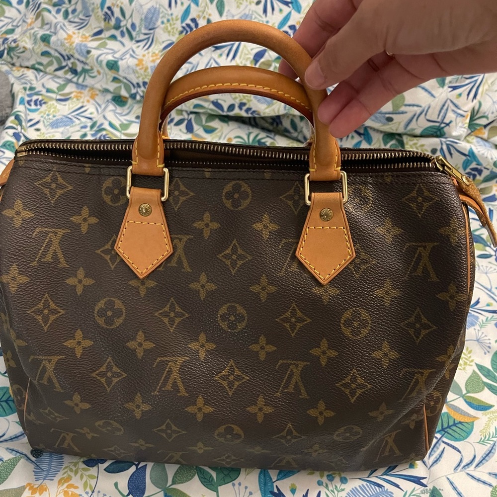 Authentic Louis Vuitton speedy 30